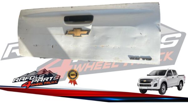 PORTALON CON DETALLE CHEVROLET NEW DMAX