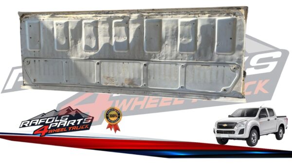 PORTALON CON DETALLE CHEVROLET NEW DMAX