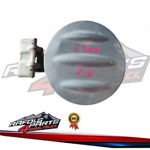 TAPA COMBUSTIBLE MITSUBISHI L200 2.5 $17.850