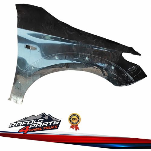 TAPABARRO DELANTERO DERECHO MITSUBISHI L200 2.4